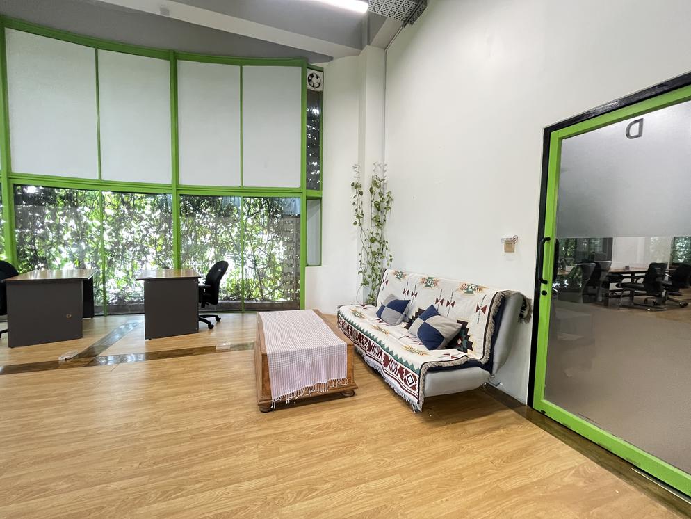 80sqm office space