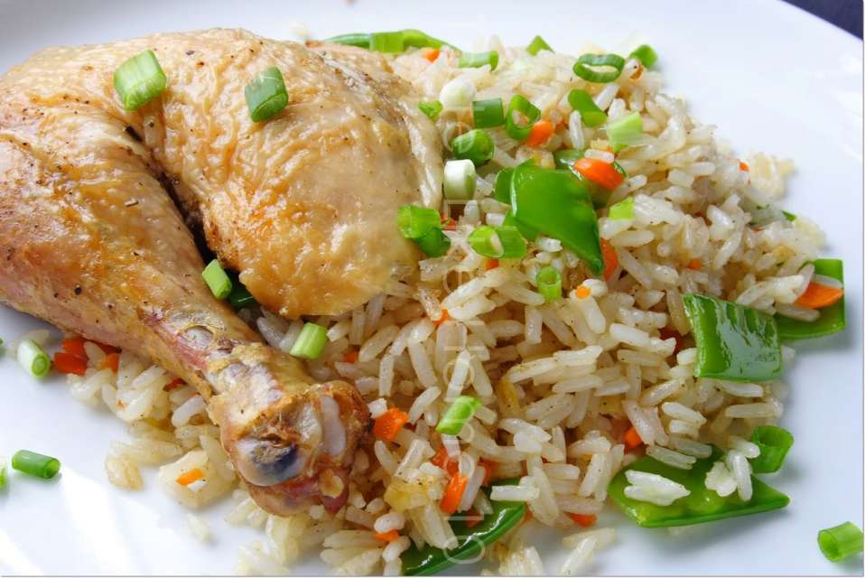 FRIED RICE WITH CHICKEN
