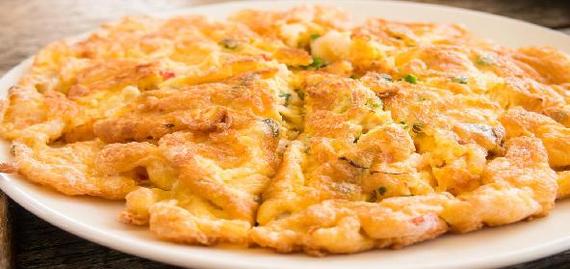 OMELETTE WITH CRAB MEAT