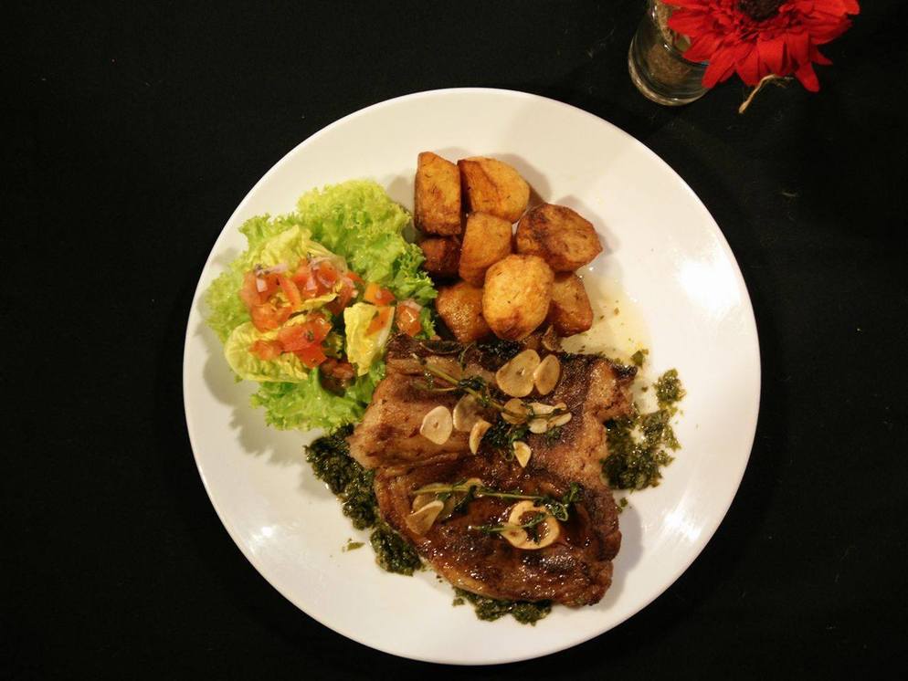 New Zealand Lamb Chop with Fresh Mint Sauce