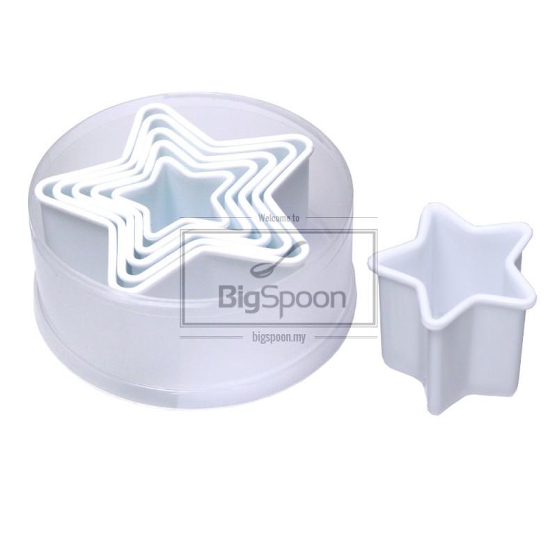 COOKIE CUTTERS & MOULDS