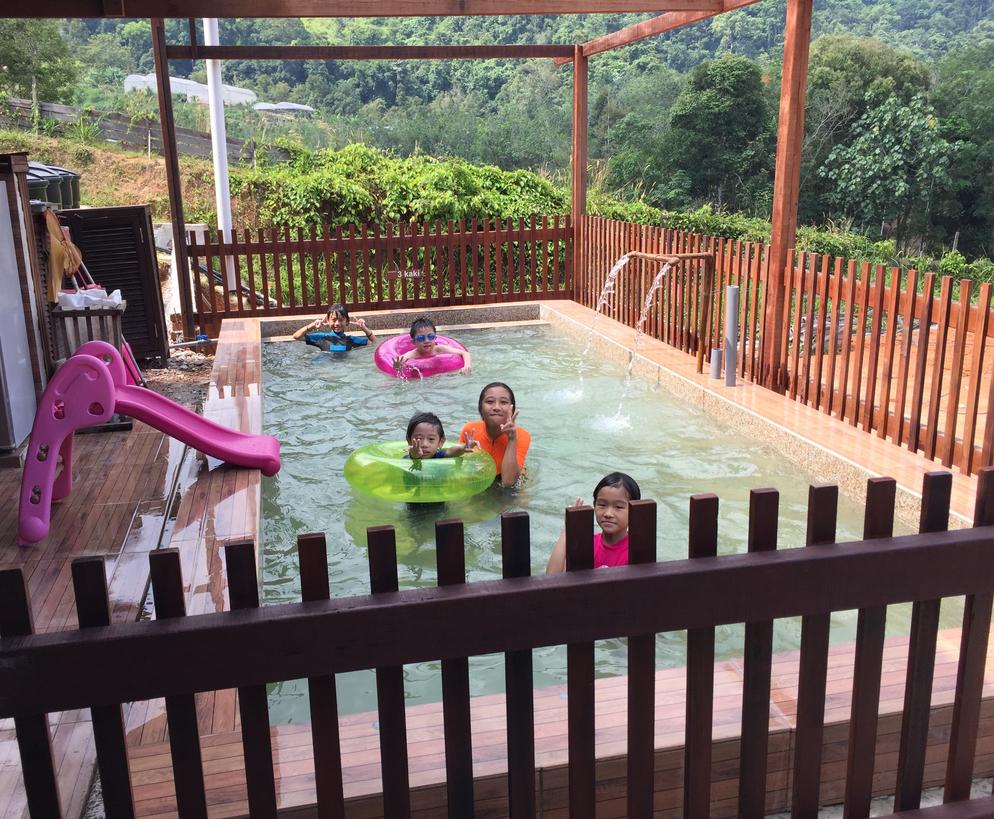 Gems pool 2