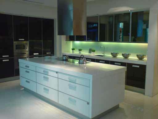 kitchen-cabinet3