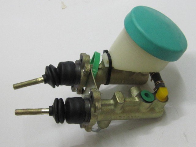 3810587M94 BRAKE MASTER PUMP ASSY