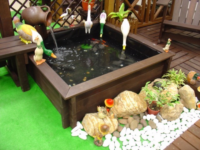 ez-Trough set for small garden