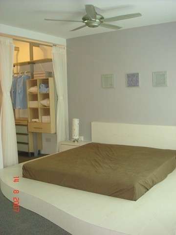 bed&pole system showroom [640x480]