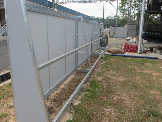 EK Vinyl ChemaX Panelling System. (2)
