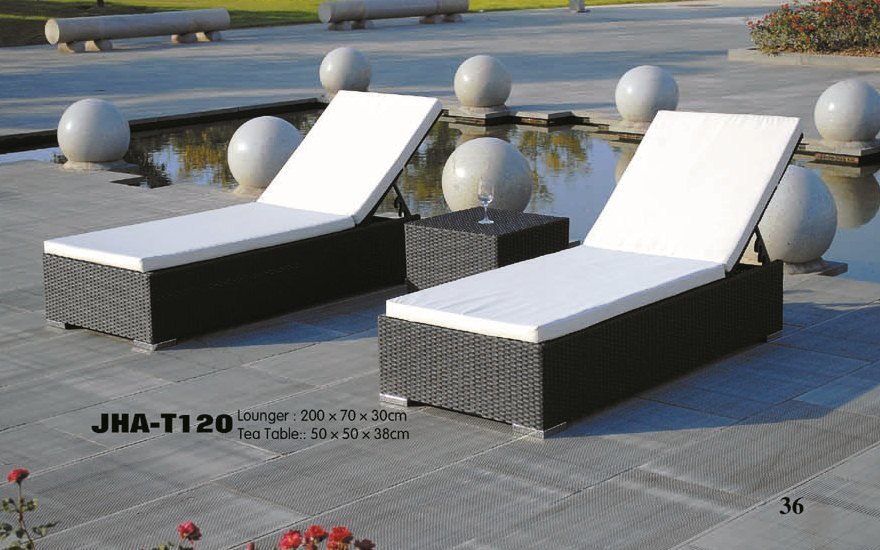 rattan sun lounger.JHA-T120