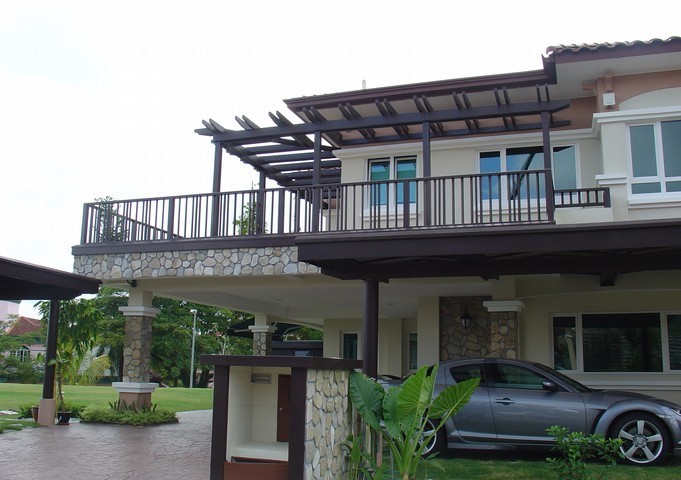 Chengal pergola on roof terrace