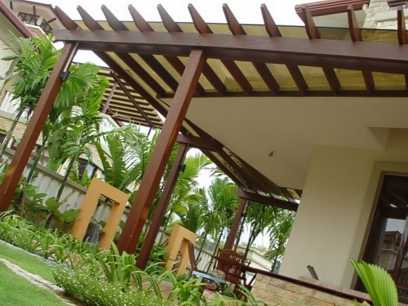 pergola around corner of terrace