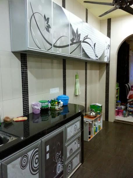 KITCHEN CABINET IN KUANTAN