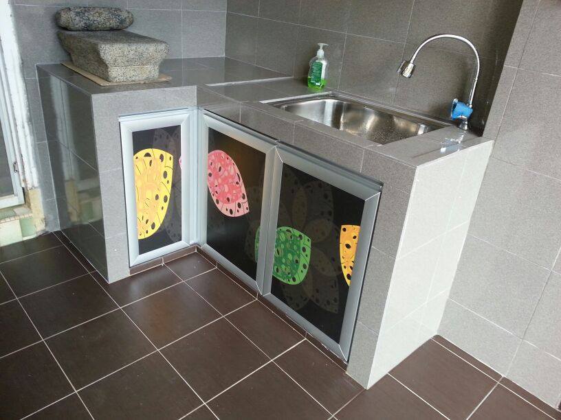 KITCHEN CABINET IN KUANTAN