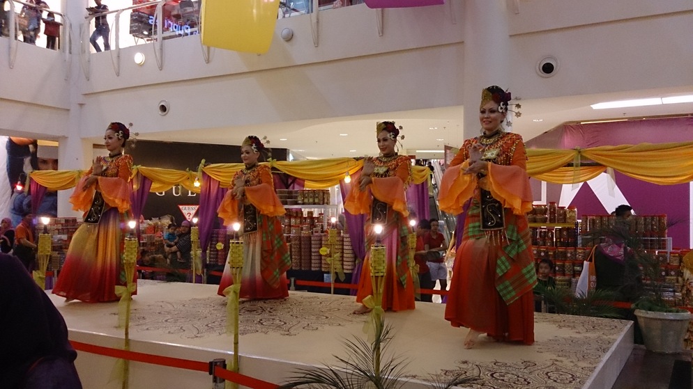 Raya Dance