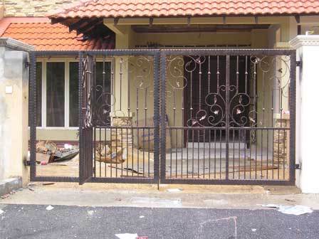 WI006 Wrought Iron Main Gate