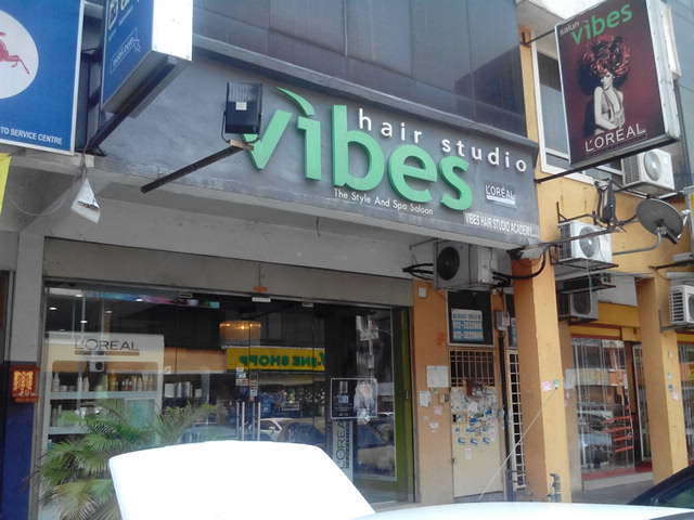 Vibes Hair Studio