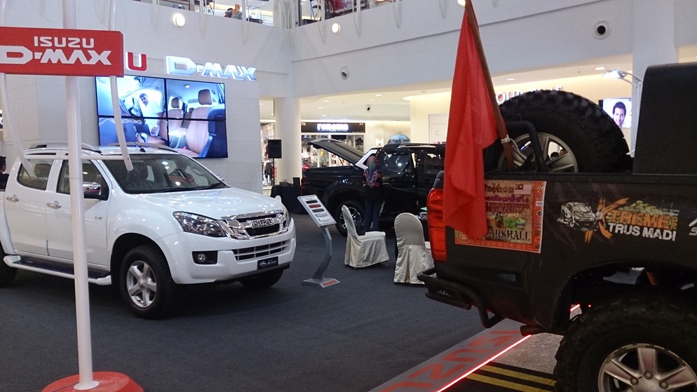Isuzu Roadshow @ ECM Kuantan