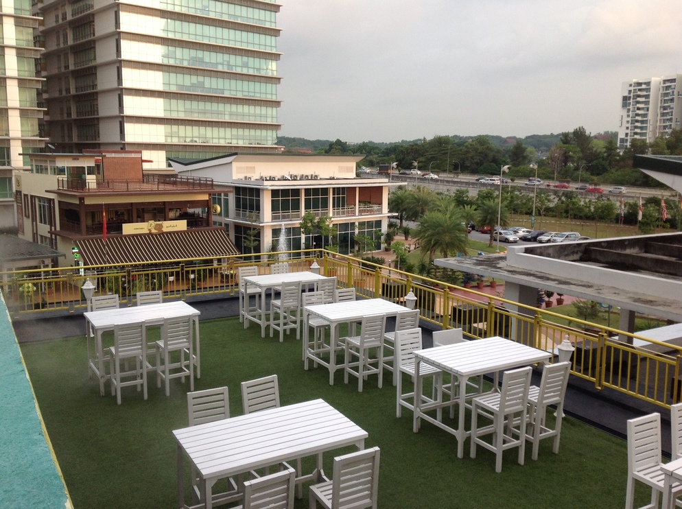 Roof Top Green Dining
