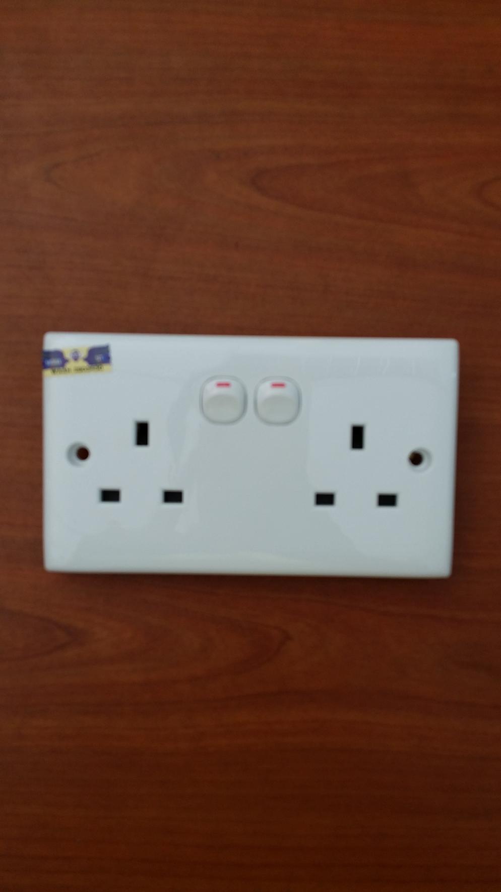 Twin Switch Socket☆diy-hardware-shop.com