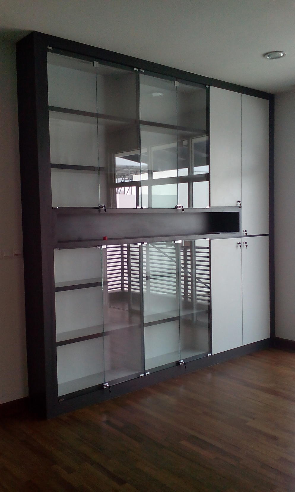 Display Cabinet