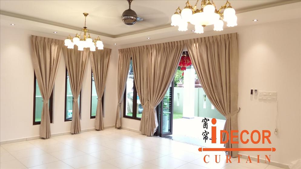 Curtain01