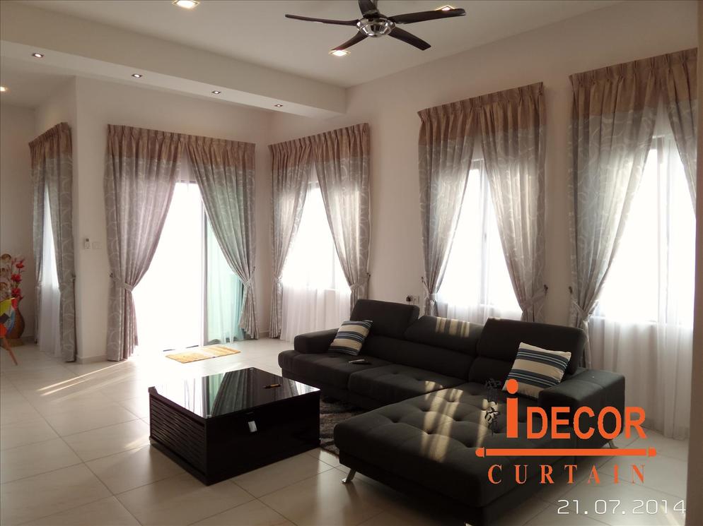 Curtain03
