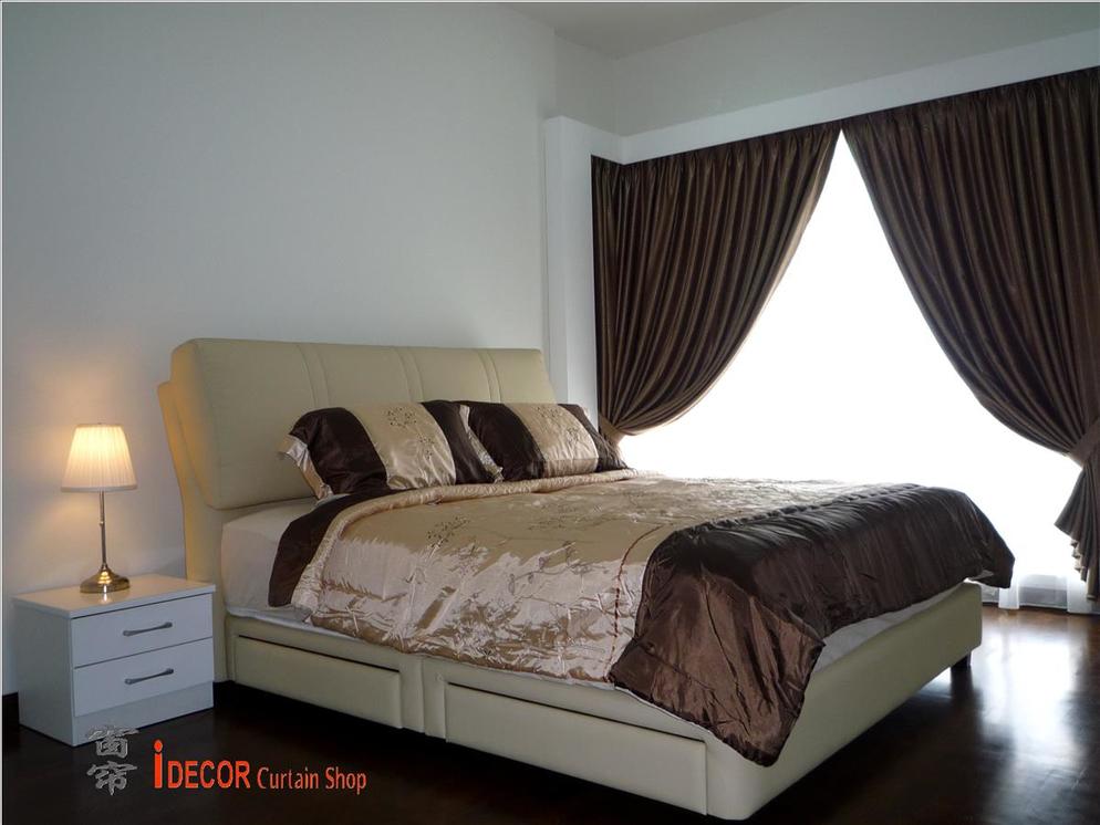 Curtain10