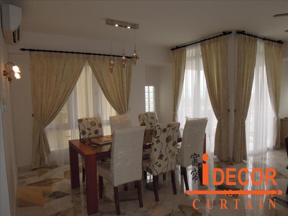 Curtain12