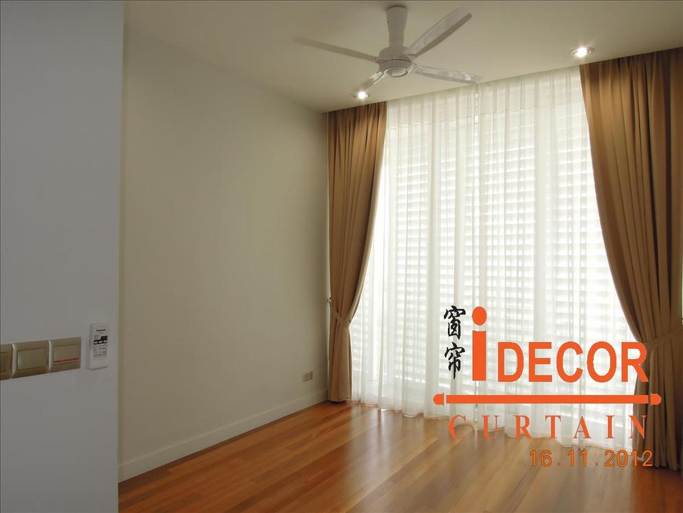 Curtain19