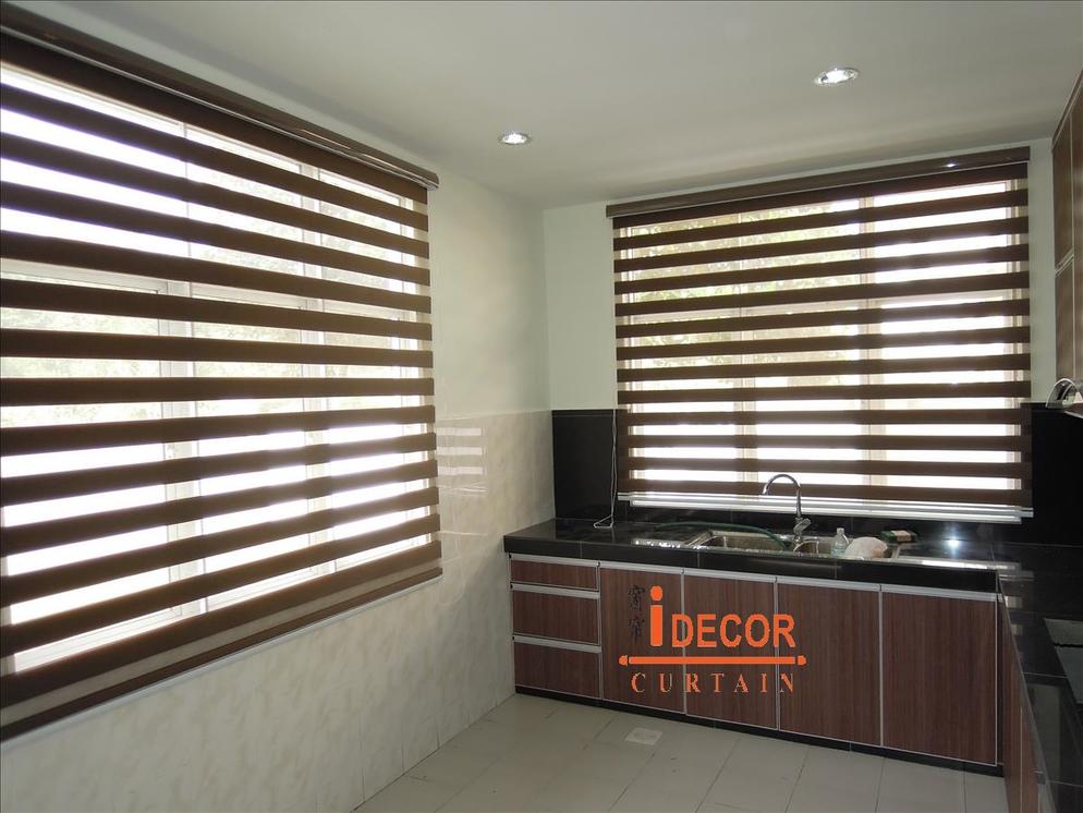 Roller Blinds12
