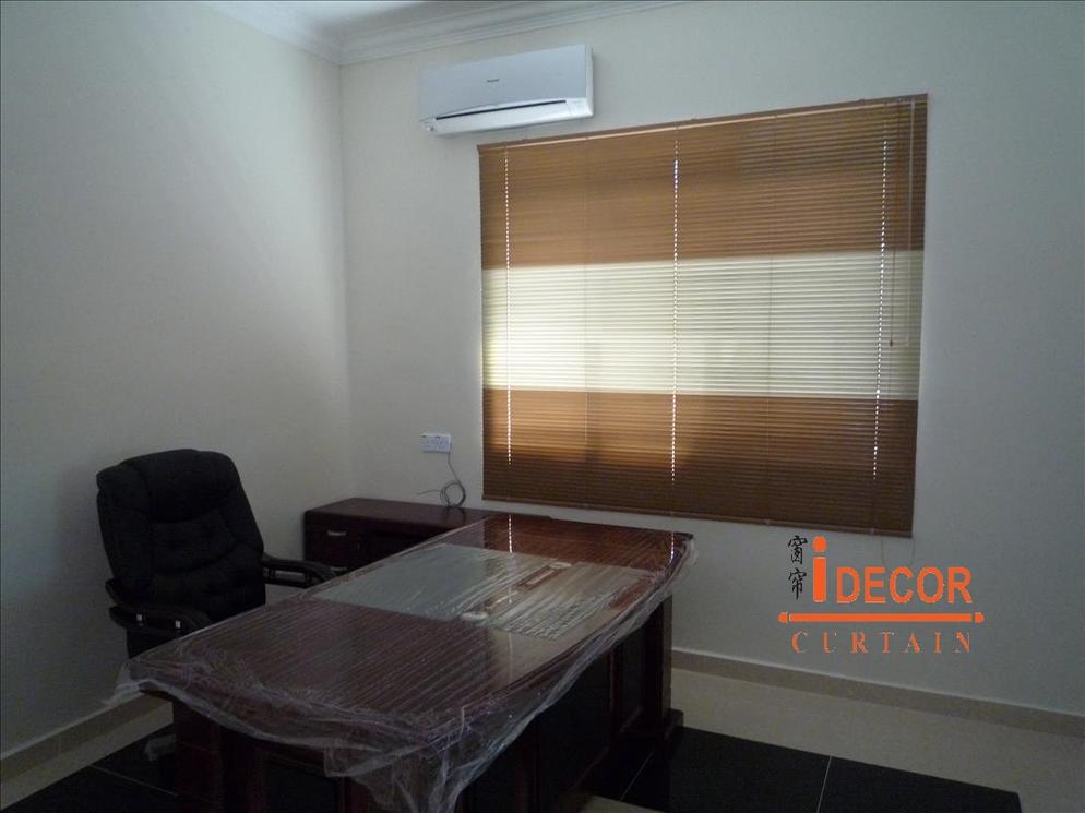 Venetian Blinds08