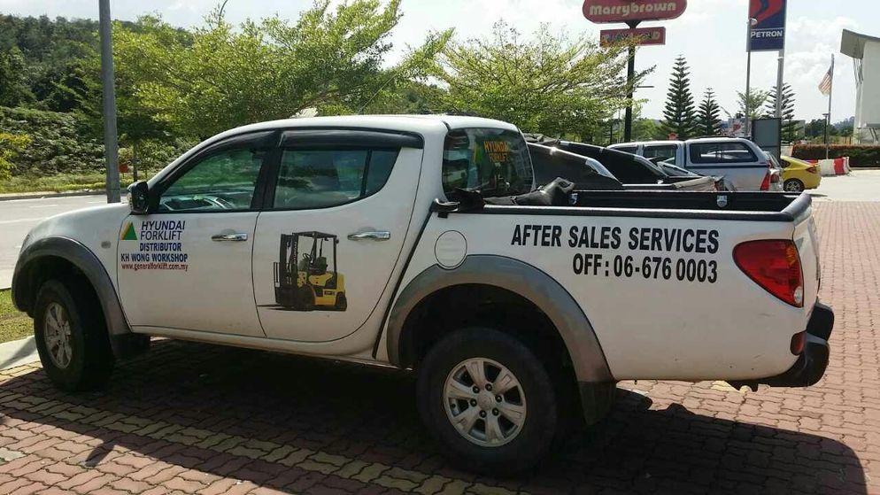 Forklift Service Team