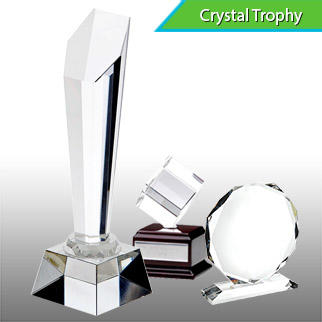 01 Crystal Trophy