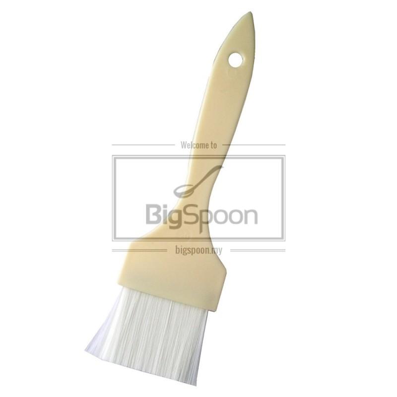 FLAT NYLON PASTRY BRUSH WITH PLASTIC HANDLE