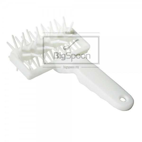 PLASTIC SPIKED ROLLER