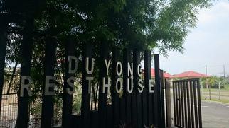 Duyong Resthouse Entrance