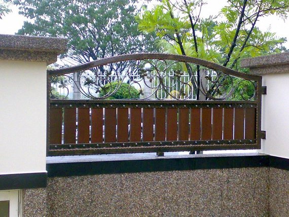 Main Gate 2