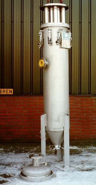 04952506