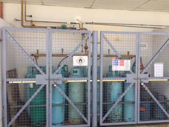 Gas piping system
