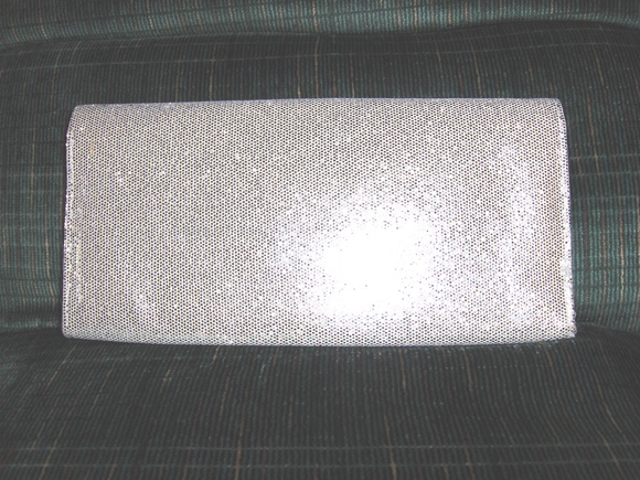 VICTORIA&#039;S SECRET Sparkling Silver Cluth Purse 070809-30