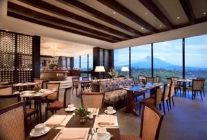 Overseas 3D2N Stay for 2 persons with breakfasts -Sheraton Mustika Yogyakarta Resort &amp; Spa(4stars), Indonesia