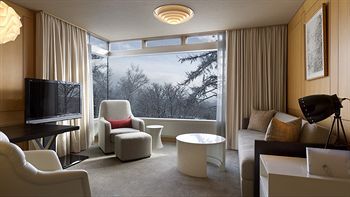 Overseas 3D2N Stay only for 2 persons - The Green Leaf Niseko Village(4stars), Japan