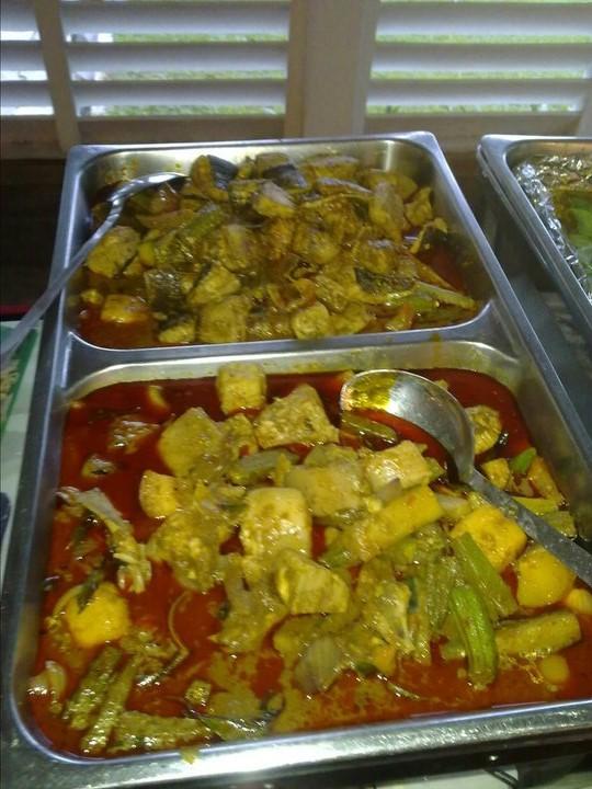 CURRY CHICKEN