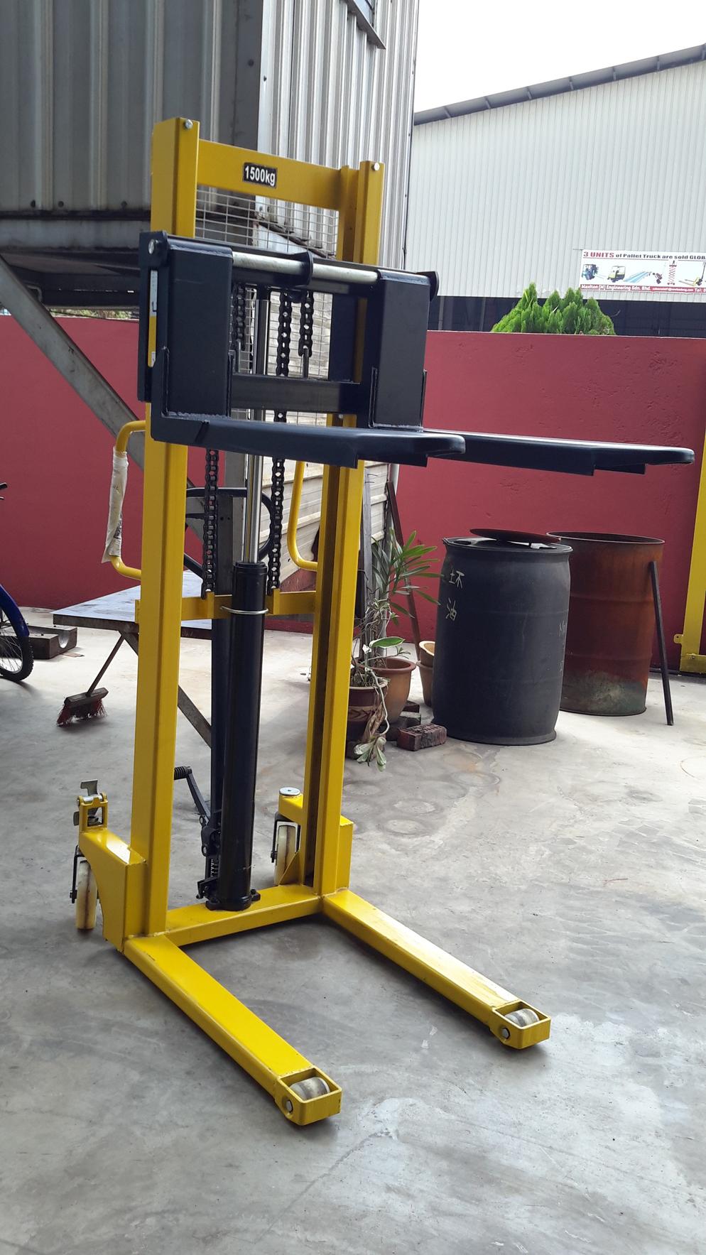 Rebust Steel Hand Stacker