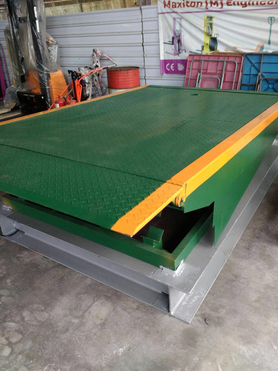 Dock Leveller