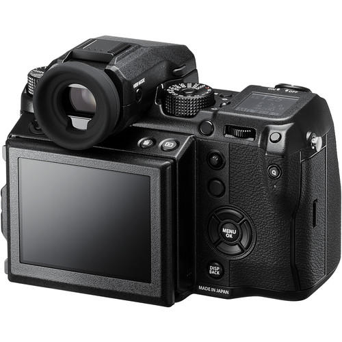 FUJIFILM GFX-50S MIRRORLESS DIGITAL CAMERA (BODY ONLY, BLACK) (FREE 32GB EXTREME PRO UHS-II MEMORY CARD) (FUJIFILM MALAYSIA)