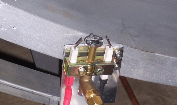 Gas Pilot Burner With Adjustable Flame Length