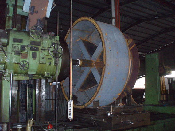 Rotating Bucket