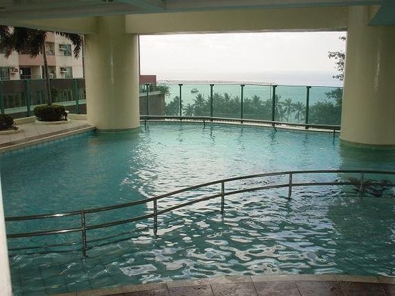 swimmingpool