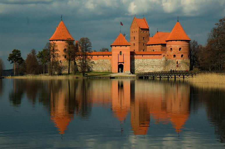 (8EFV) 8D5N BALTIC REGION (HELSINKI, TALINN, SIGULDA, RIGA, SIAULIAI, KAUNAS, VILNIUS, TRAKAI)