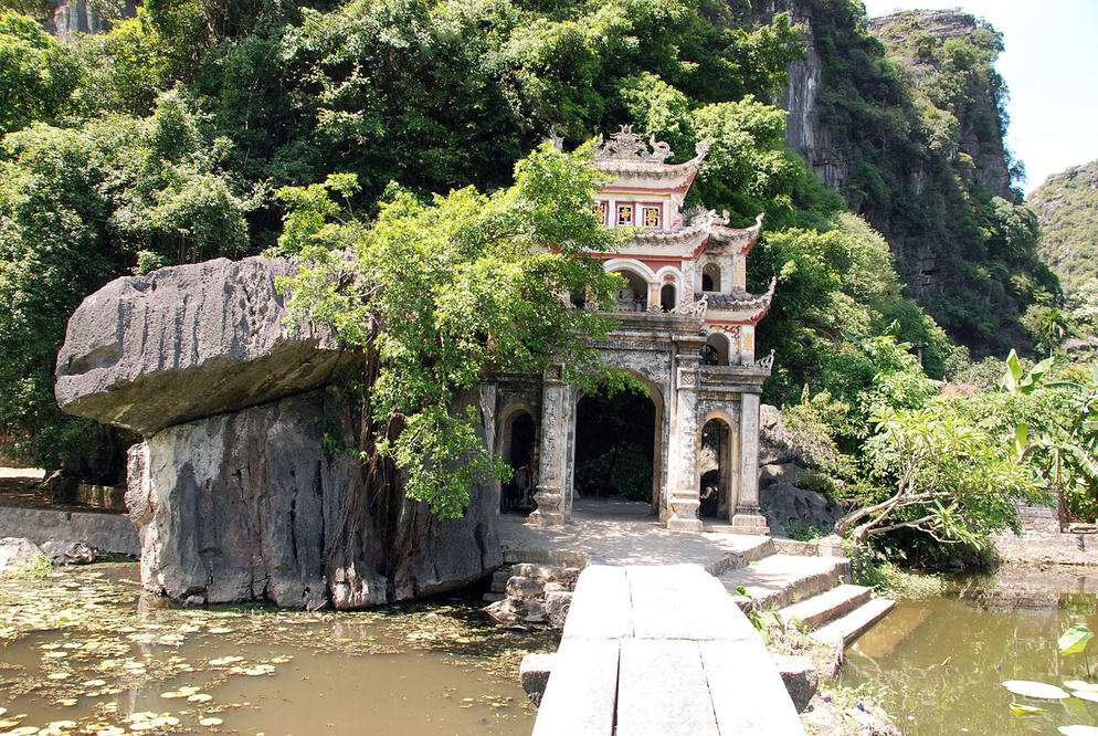 (VVD) 5D4N HANOI / HALONG / TAM COC (STAY 2 NIGHTS AT HALONG)